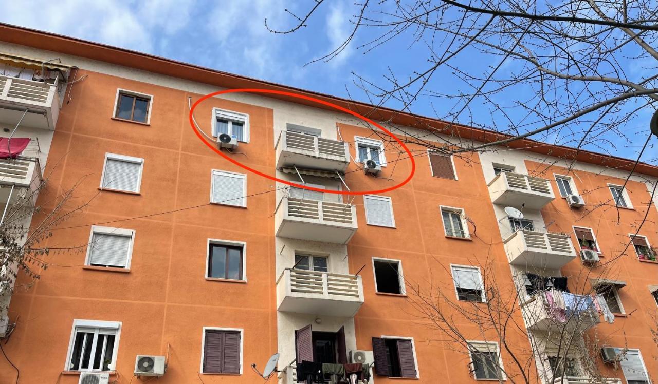 Joni & Joy Center Apartment ベラト エクステリア 写真