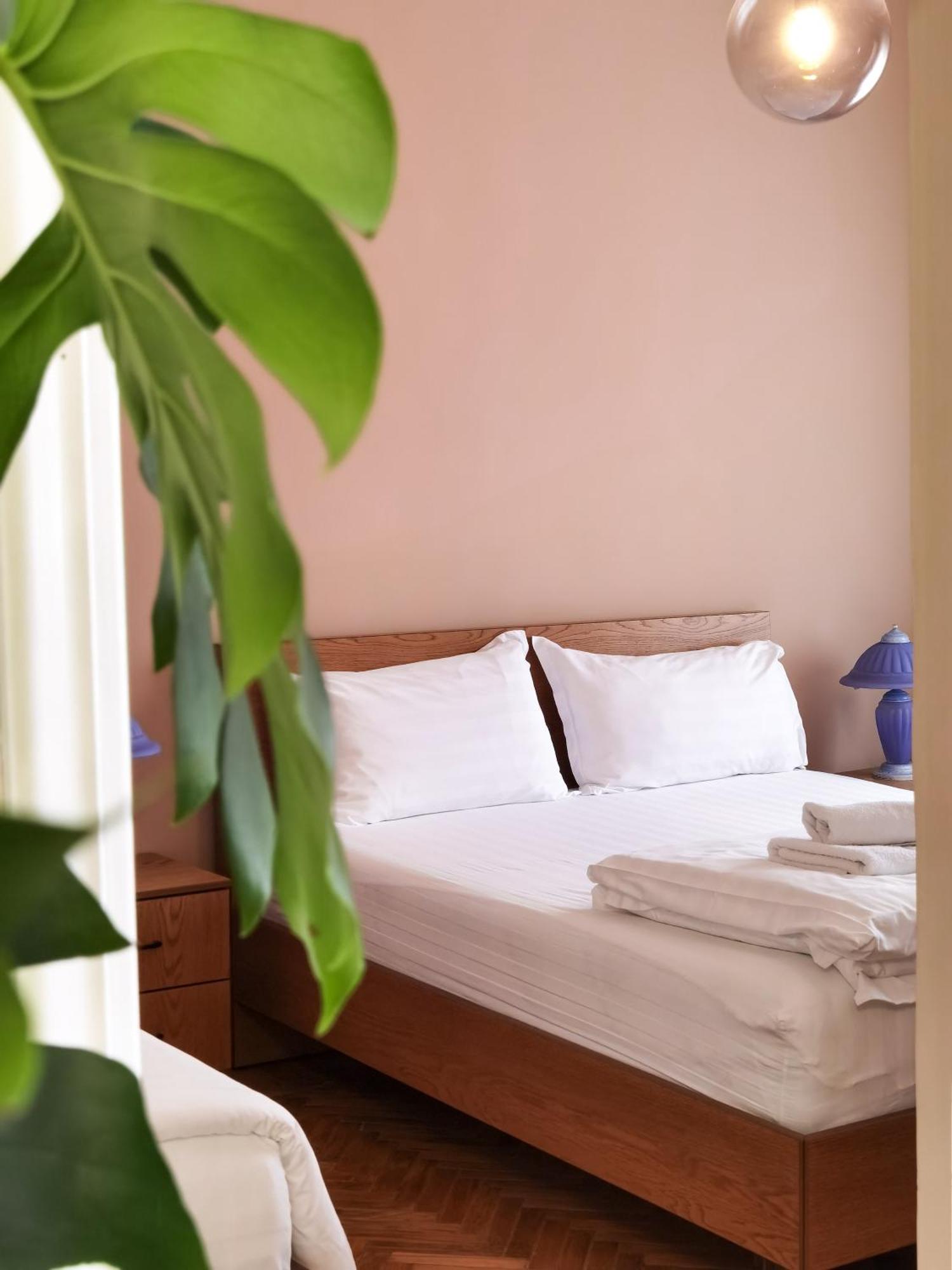 Joni & Joy Center Apartment ベラト エクステリア 写真